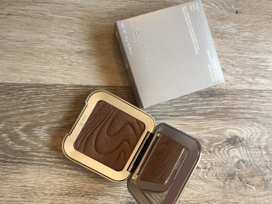 Roswietlacz rem beauty odcien miss pluto