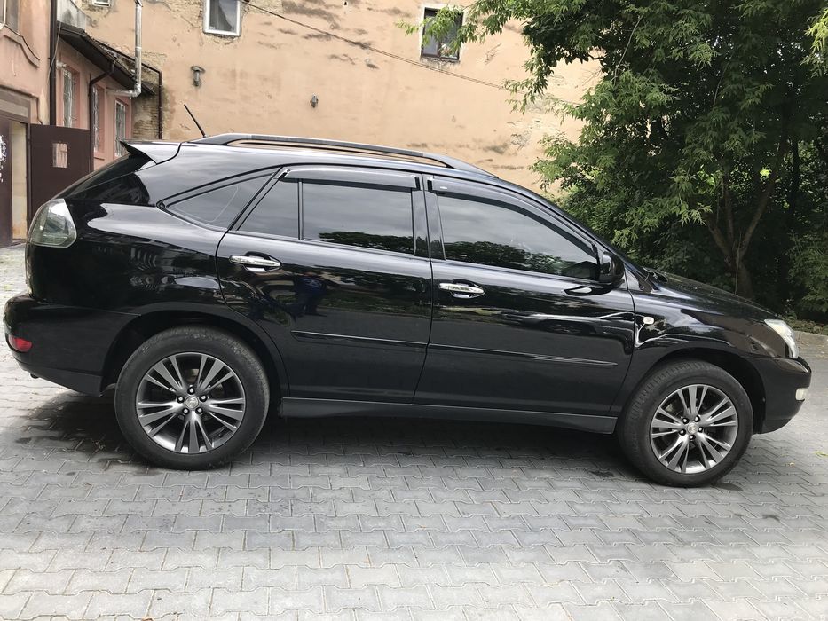 Продаю хороший автомобіль