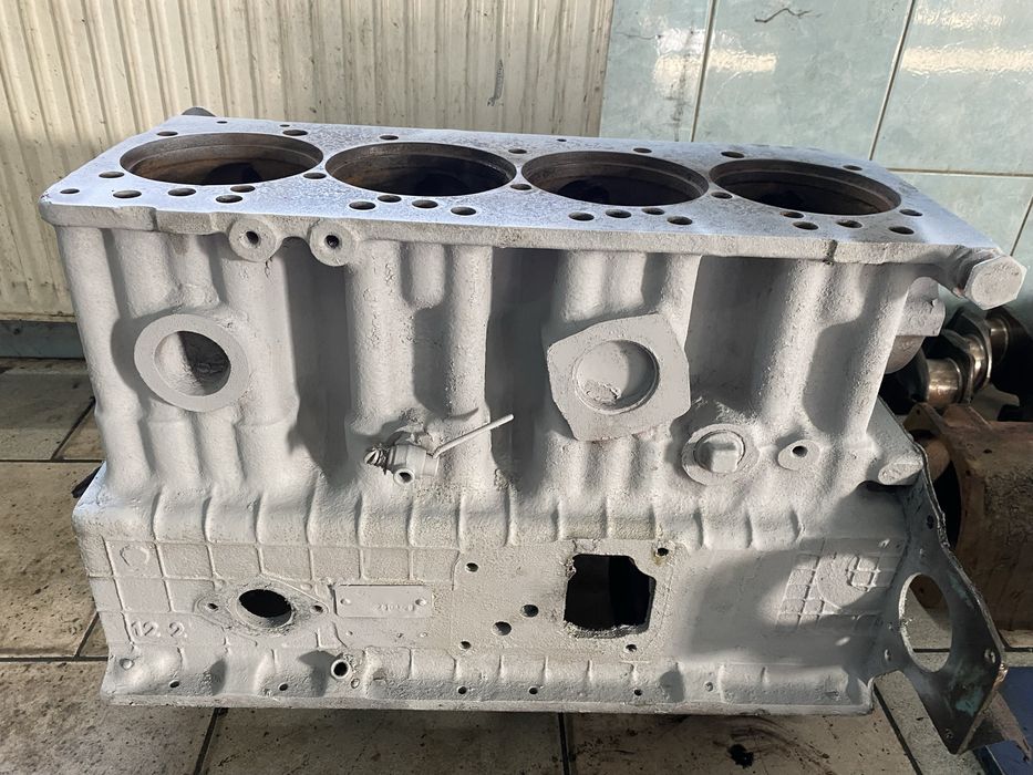 Блок двигуна д240(мтз)