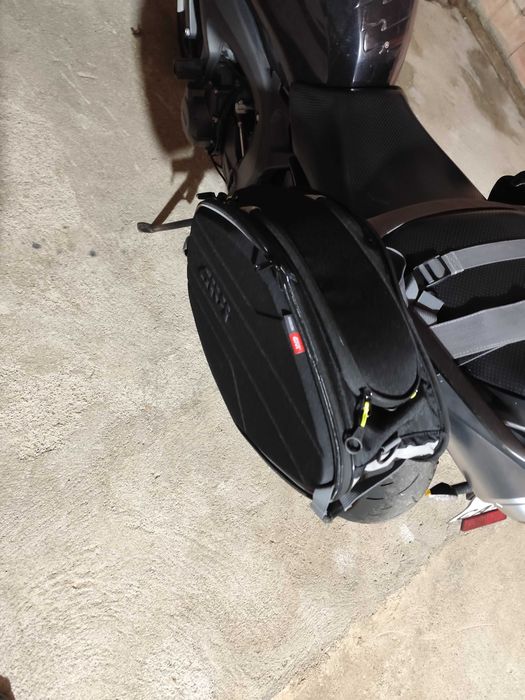 Mota Yamaha FZ 600