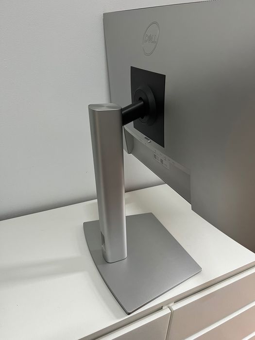 Monitor Dell U2422H 24’ 60Hz Como Novo