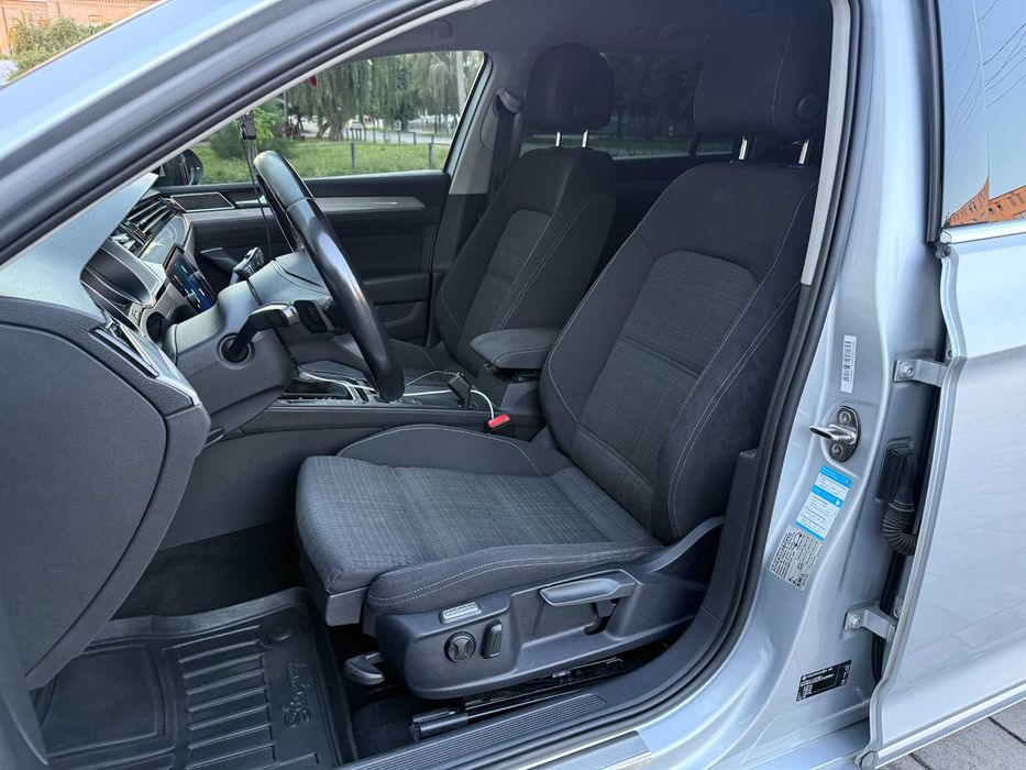 Volkswagen Passat 2019 VIN WVWZZZ3CZLE028664 фото оголошення 11 з 24