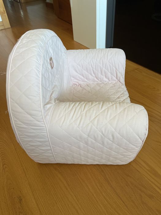 Sofá pequeno para menina