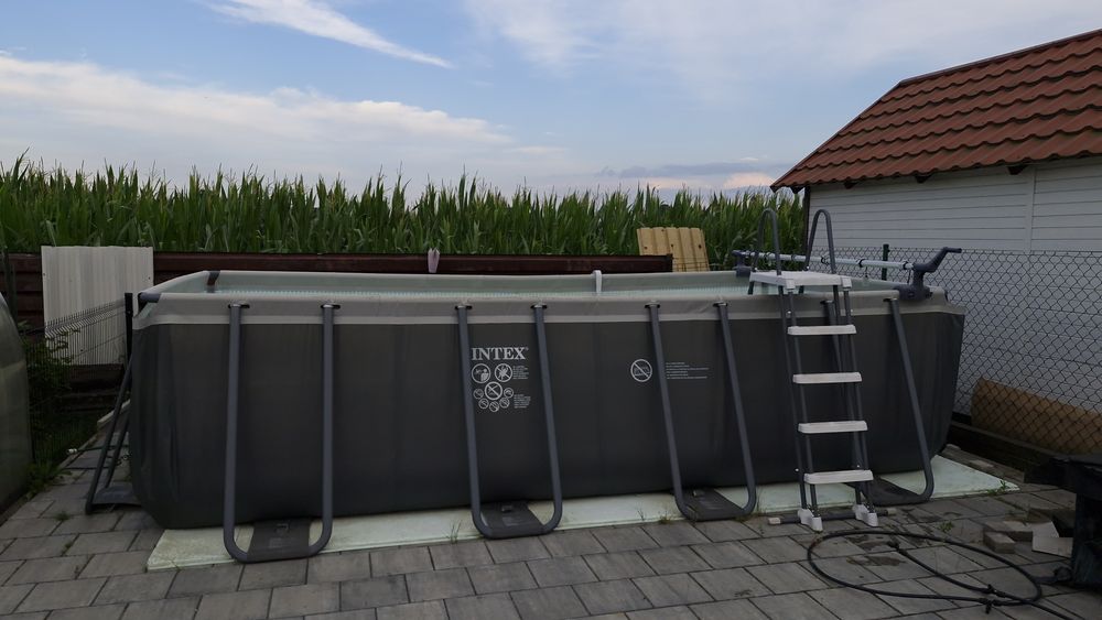 Basen stelażowy 549x274x132 z osprzętem