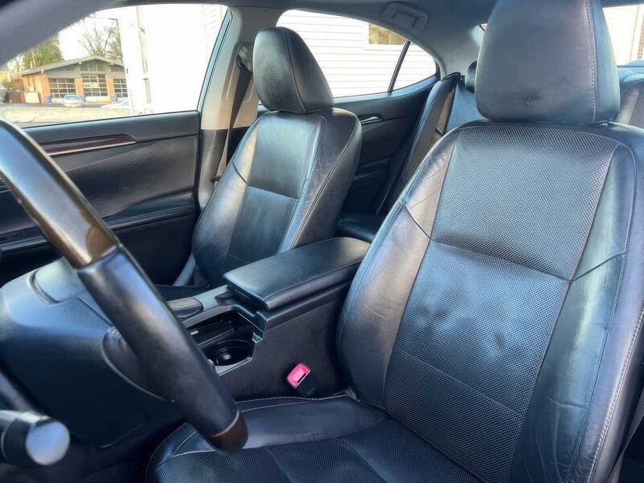 Lexus ES 350      2015