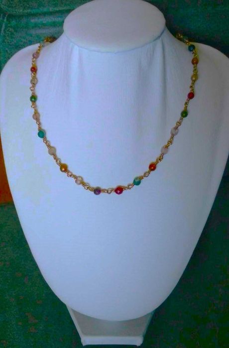 Colar de Pedras Naturais