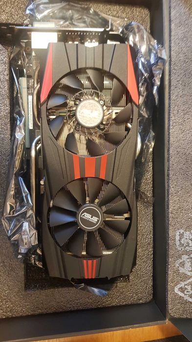 Asus Radeon R9 280 3gb