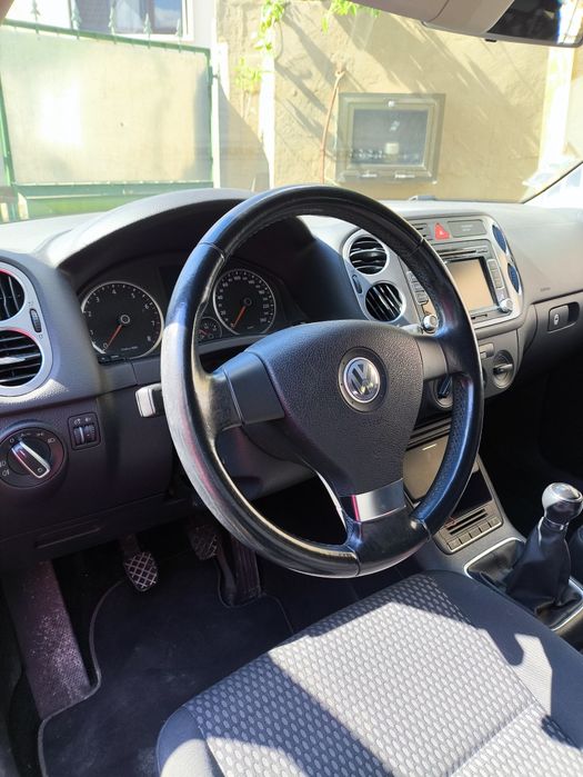 Vende se VW tiguan