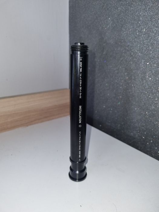 Oś rock shox boxxer