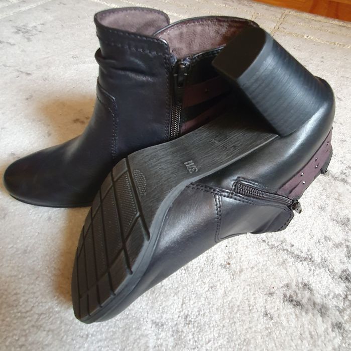 Buty brązowe na obcasie