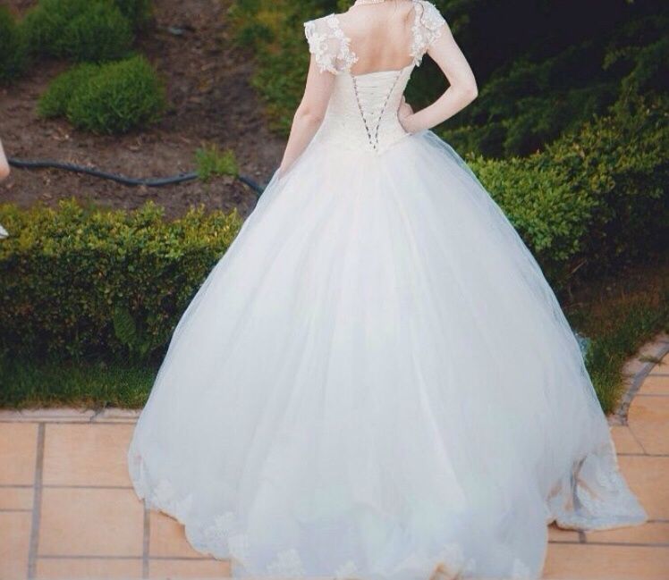 Свадебное платье