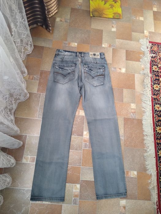 Джинсы новые Regass