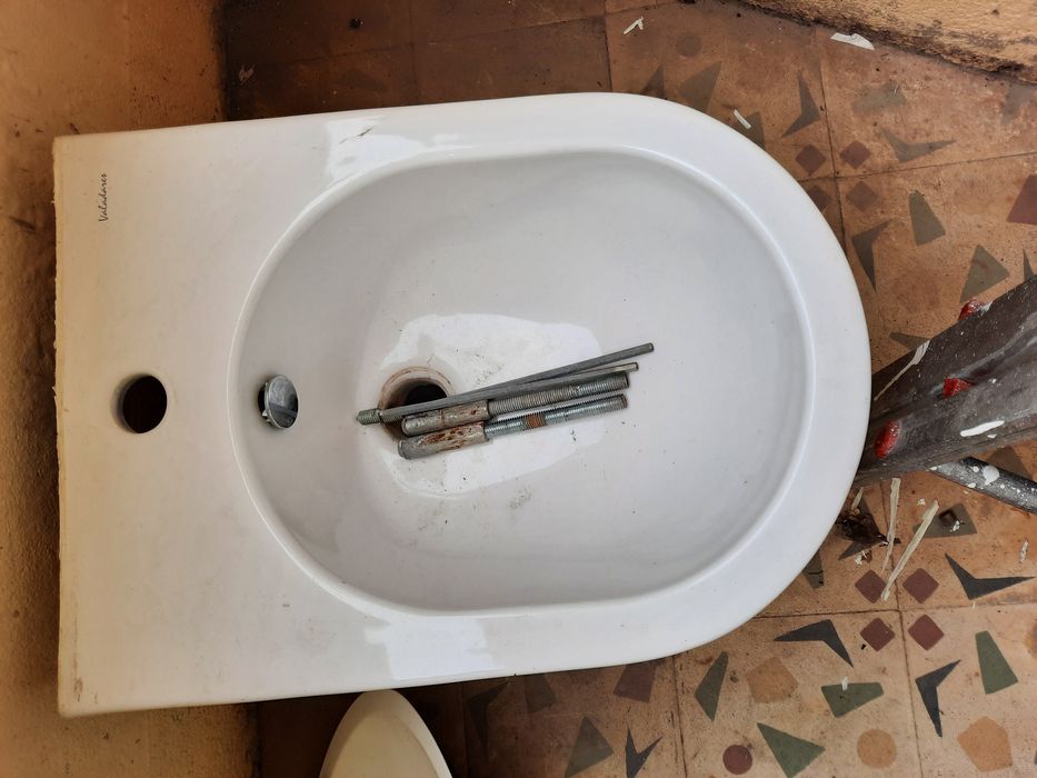 Bidé suspenso valadares