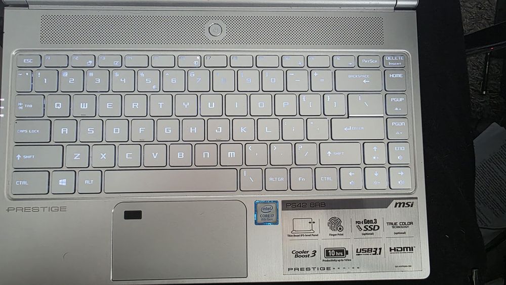MSI Prestige PS42 8RB