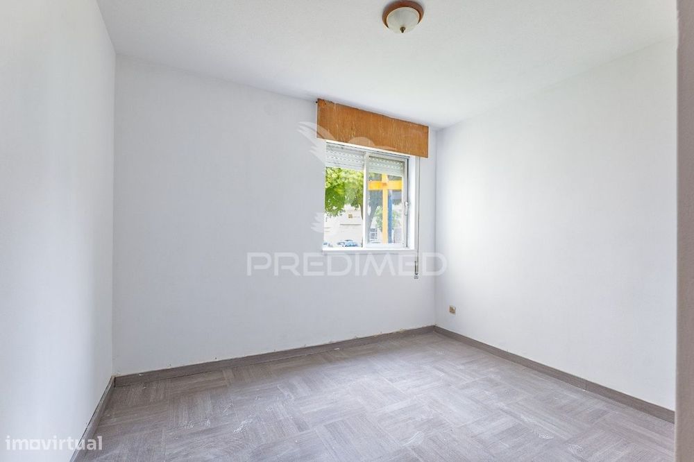 Apartamento T2 na Rua António Aleixo - Quinta do Rouxinol - Miratej...