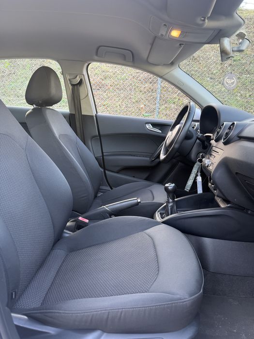 Audi A1 1.6 TDi | 156.000kms | Nacional