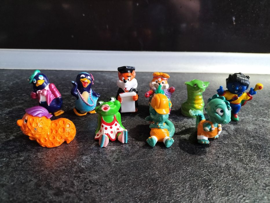 Figurki Kinder niespodzianka lata 90 kolekcjonerskie