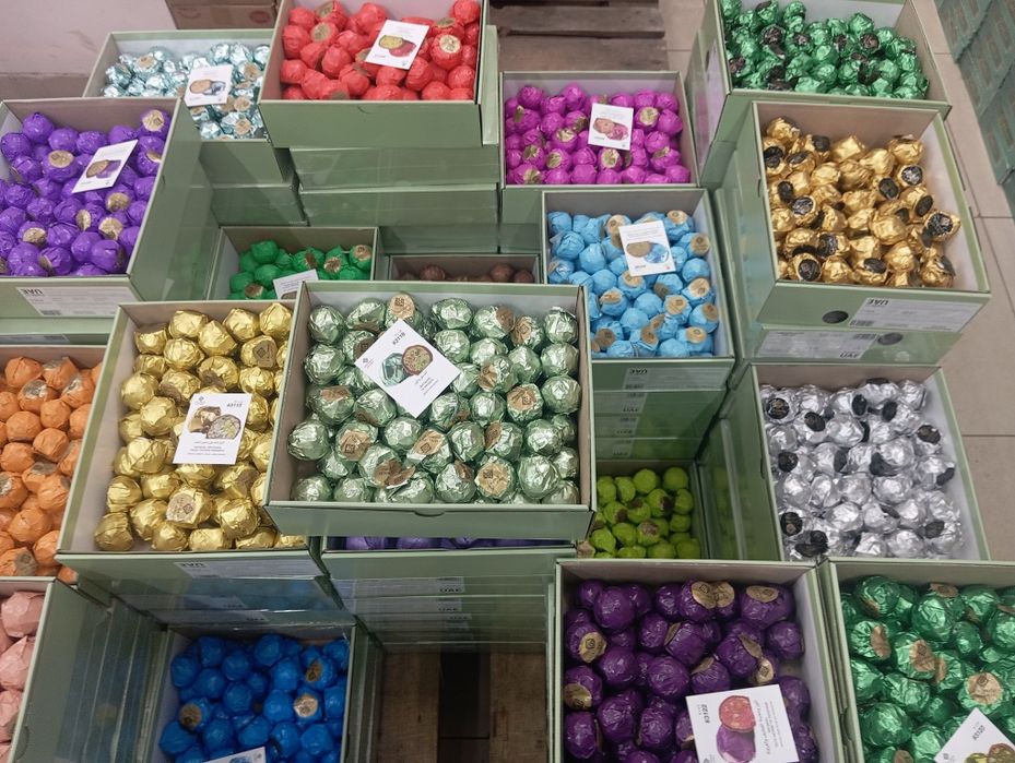 Кіндер Джой Дуже Дивні Дива , Дубайские, Греция Лоуренс