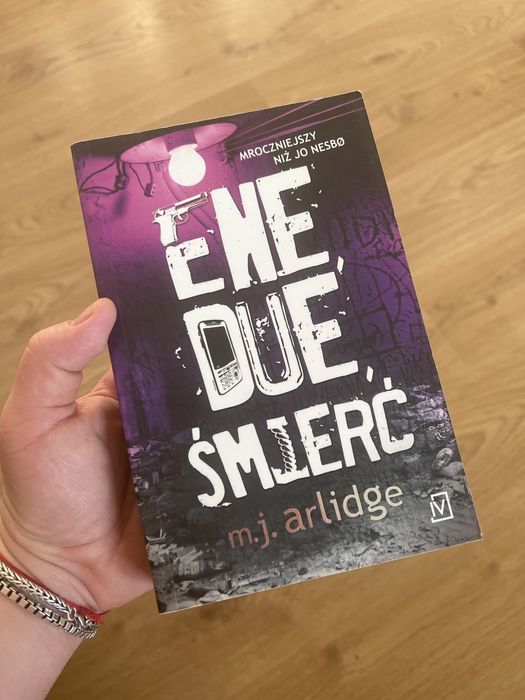 Ene due śmierć książka M.J. Arlidge