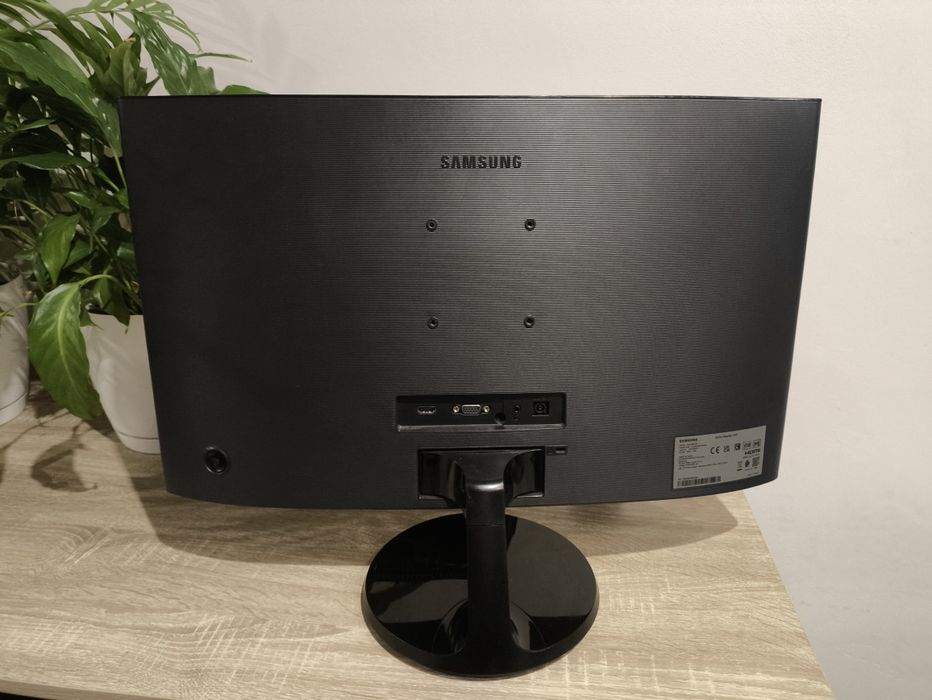 Monitor zakrzywiony Samsung