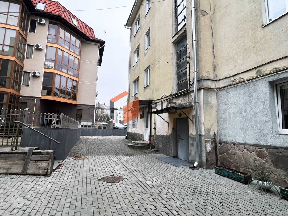 Продаж комерційного приміщення! Центр міста! вул. Лесі Українки