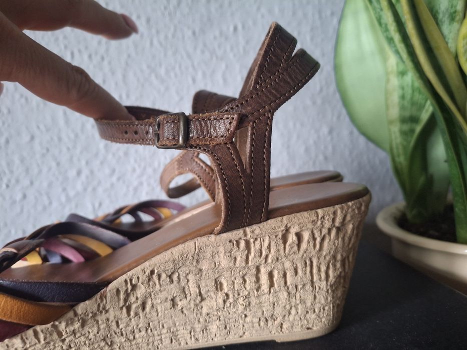 Clarks wygodne sandałki damskie 38