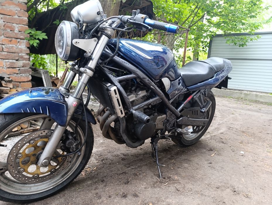 Продаю Мотоцикл Сузукі Бандіт 250