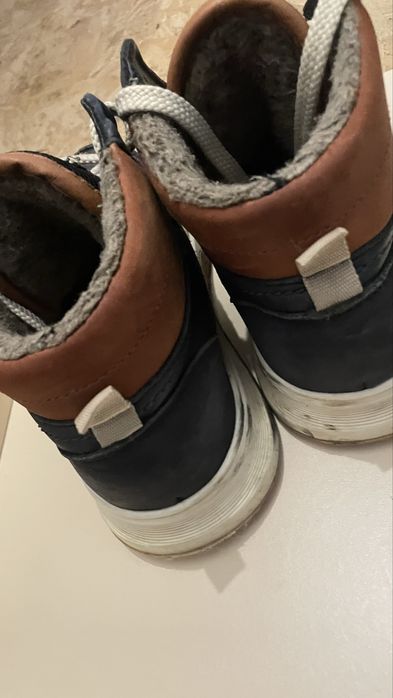 Дитяче взуття. В гарному стані