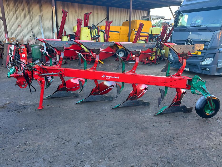 Pług 4 skibowy obrotowy Kverneland LD 100 SUPER STAN