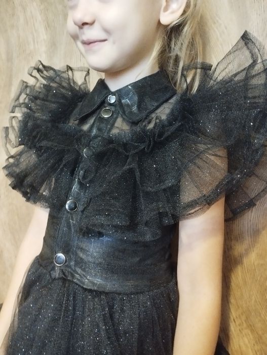 Платье венздей на прокат