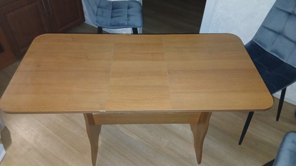 Кухоний стіл 100 на 60 в розкладеному  варіанті 120