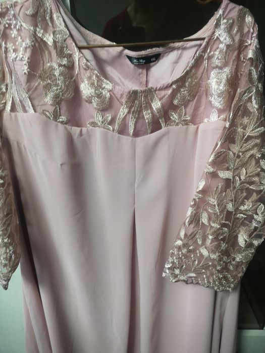 Sukienka pudrowy róż 4XLNowa