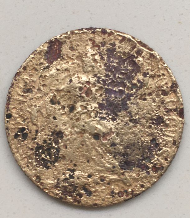 Very rare 1 Escudo coin from 1924 (heavily worn)