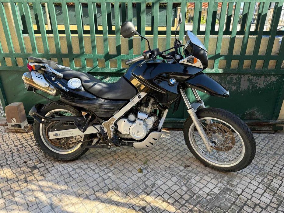 Mota BMW F650GS, Preta, ano 2002, 8.000km