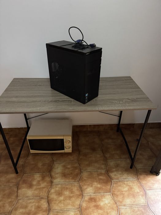 Mesa + cadeira gamer + CPU