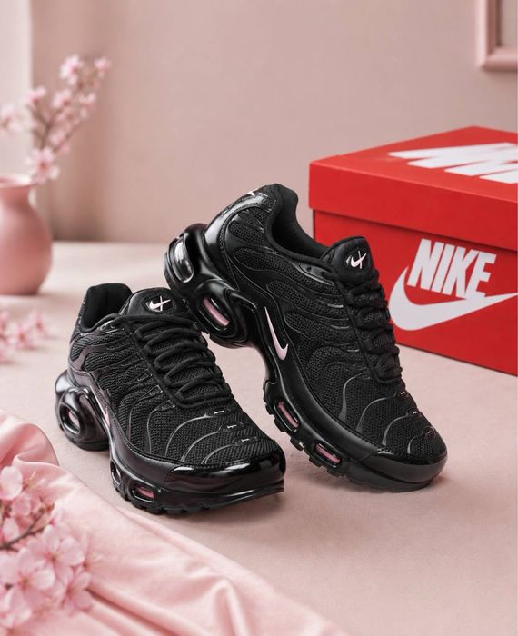 Новинка ! Жіночі кросівки найкию тн • Nike tn plus• чорні спортивні кросовки найк• гелева підошва • Nike