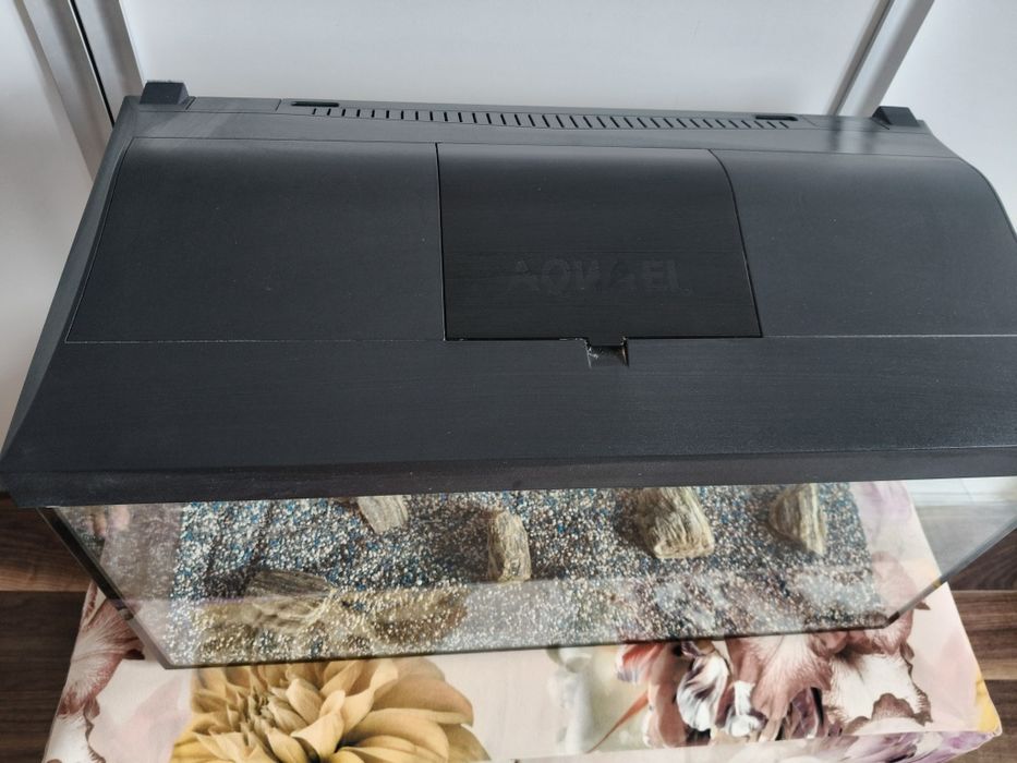 Akwarium z osprzętem i akcesoriami 60x30x30 cm