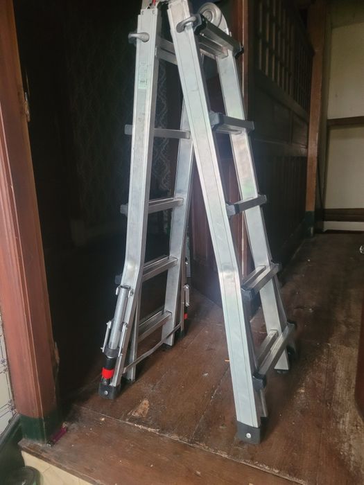 Escadas novas para uso