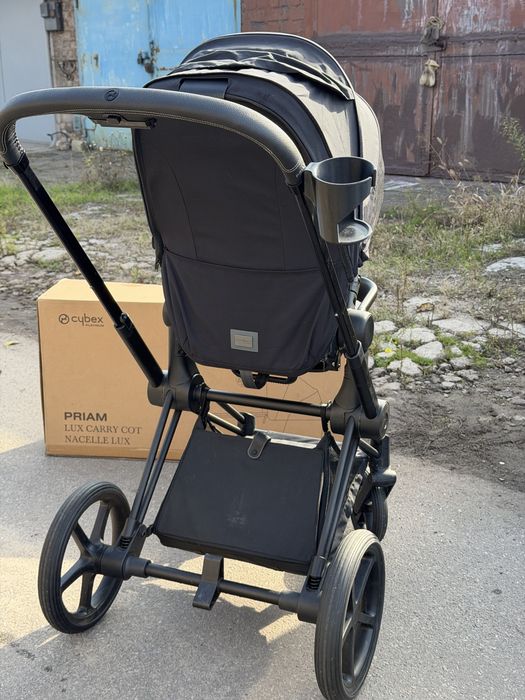 Продам Cybex Priam Platinum 2025 года