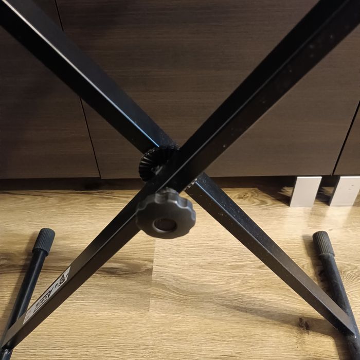 Statyw, stojak na keyboard  Akmuz