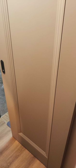 Skrzydło przesuwne do systemu naściennego MODO, drzwi