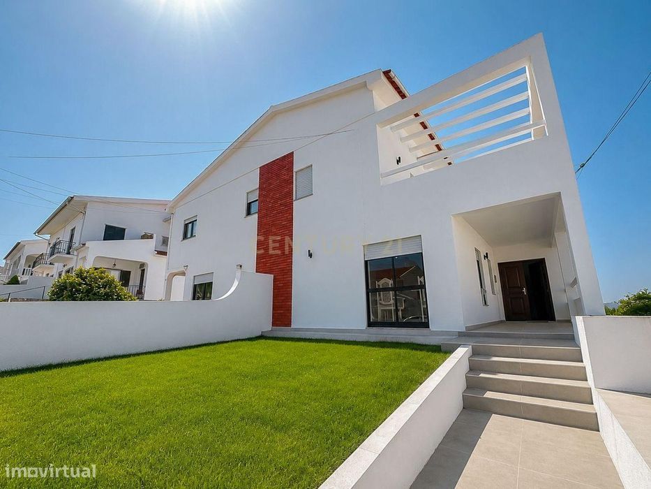 Moradia T3 com vista para o Castelo de Óbidos