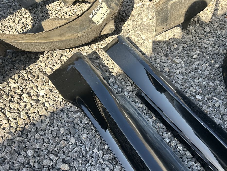 Mpakiet przod tyl progi bmw e60 CZARNY schwarz 2 668 prawie jak Black Sapphire 475/9 WYSYLKA duzo zdjec