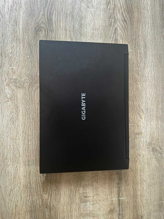 Vendo Portátil Gaming Gigabyte 15.6 Polegadas 144Hz/ RTX 3060 6GB