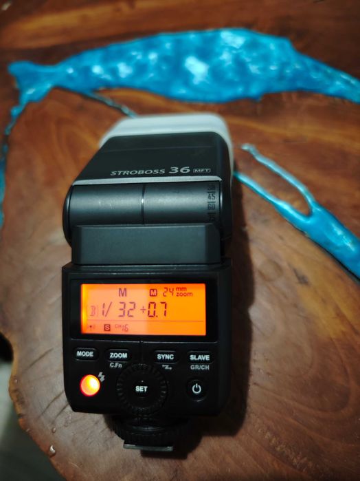 Lampa błyskowa Quadralite Stroboss 36 TTL HSS | Stan jak nowa!