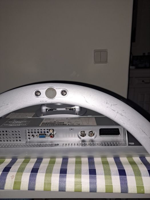 Philips LCD TV Model 17PF9945/121, plus a Pioneer DVD player as a bonus64553193097986124