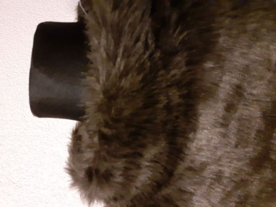 Bolerko futrzane nowe M/L