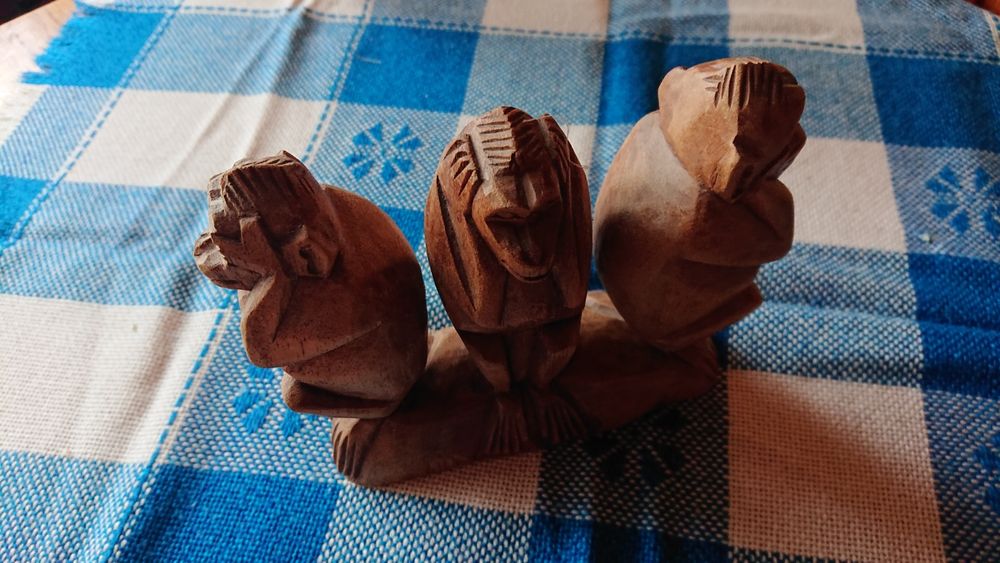 Oryginalne ozdoby figurki i rzeźby
