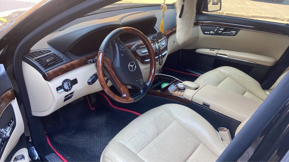 Mersedes-Benz w221