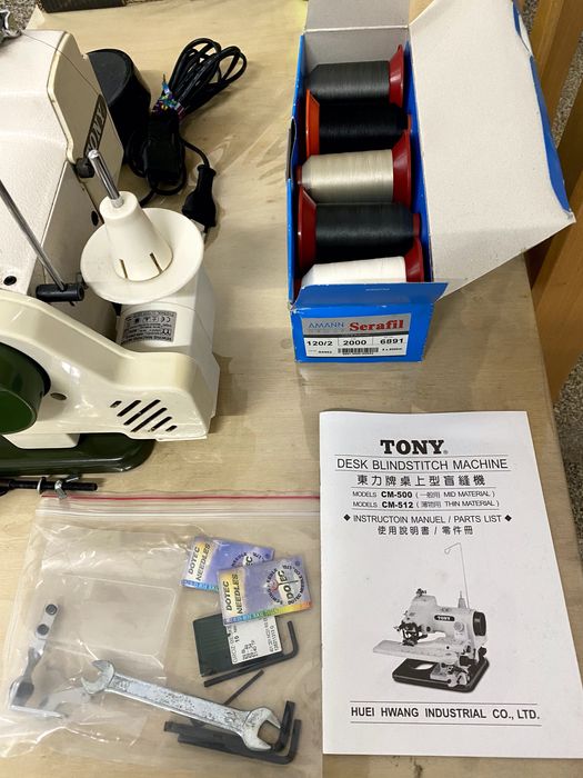 Maquina de costura TONY